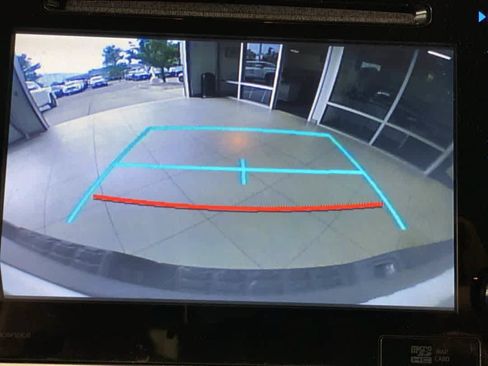 Used 2016 Toyota Tacoma SR5 w/ SR5 Appearance Package (DN) AWD/4WD image 19