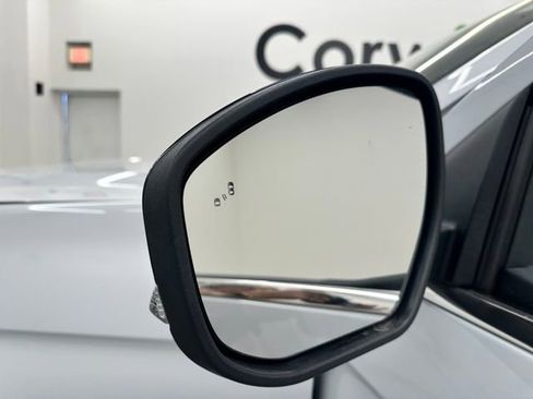 Used 2025 Ford Expedition Active image 37