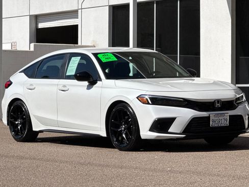 Used 2023 Honda Civic Sport image 7