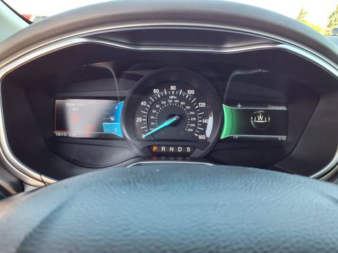 Used 2014 Ford Fusion SE w/ Equipment Group 202A FWD image 17