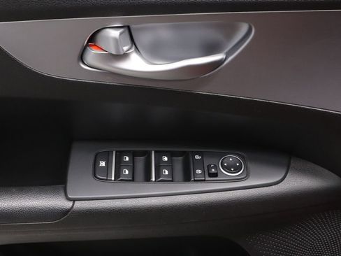 Used 2023 Kia Forte LXS w/ LXS Technology Package FWD image 22