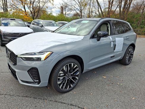 New 2026 Volvo XC60 B5 Ultra w/ Protection Package Premier image 2