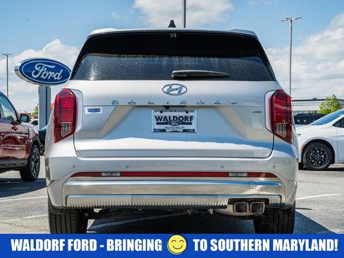 Used 2024 Hyundai Palisade Calligraphy AWD/4WD image 4
