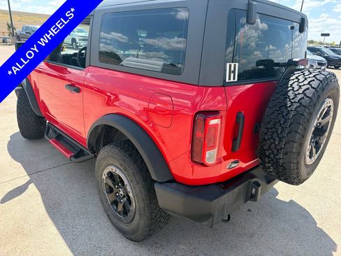 Used 2022 Ford Bronco 2-Door AWD/4WD image 3