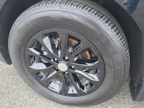 Certified 2021 Chevrolet Equinox LS image 29