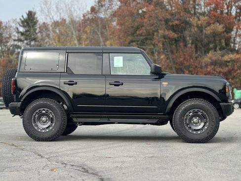 New 2025 Ford Bronco Badlands w/ Sasquatch Package image 12
