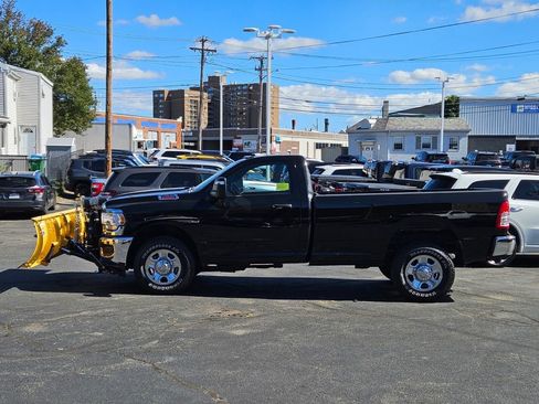 New 2024 RAM 2500 Tradesman w/ Chrome Appearance Group image 2