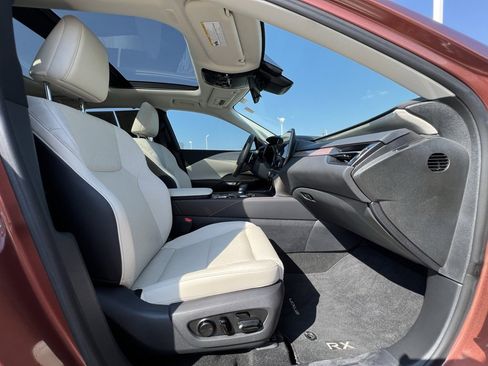 Used 2024 Lexus RX 350 FWD image 25