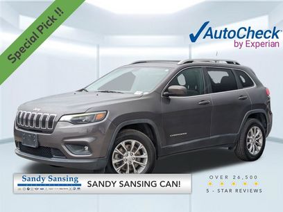 Used 2019 Jeep Cherokee Latitude Plus w/ Comfort/Convenience Group