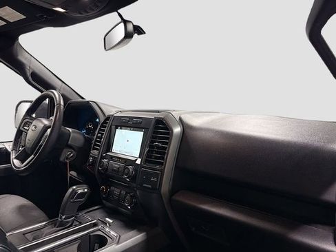 Used 2018 Ford F150 XLT w/ Equipment Group 302A Luxury AWD/4WD image 28