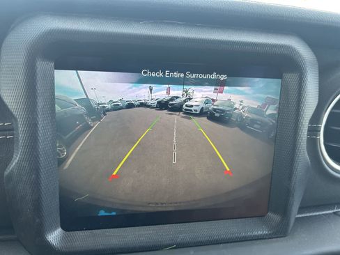 Used 2023 Jeep Wrangler Sahara image 50