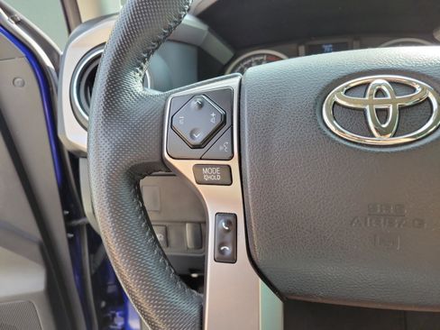 Used 2023 Toyota Tacoma SR5 w/ Technology Package AWD/4WD image 18