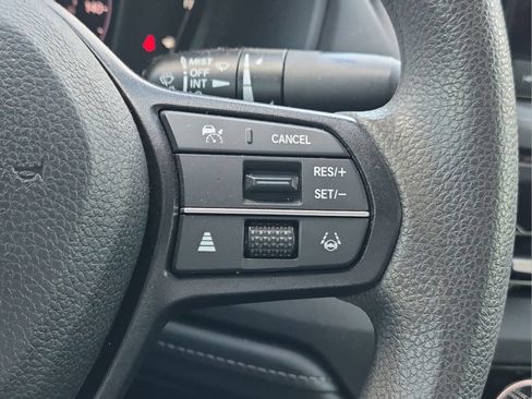 Used 2023 Honda Accord EX image 10
