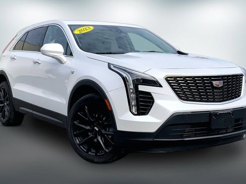 Used 2023 Cadillac XT4 Luxury w/ Cold Weather Package AWD/4WD image 1
