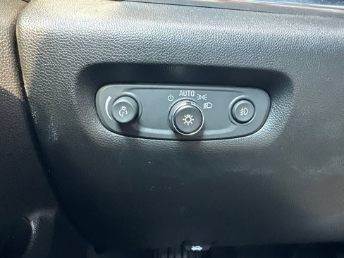 Used 2019 Chevrolet Traverse LT AWD/4WD image 35