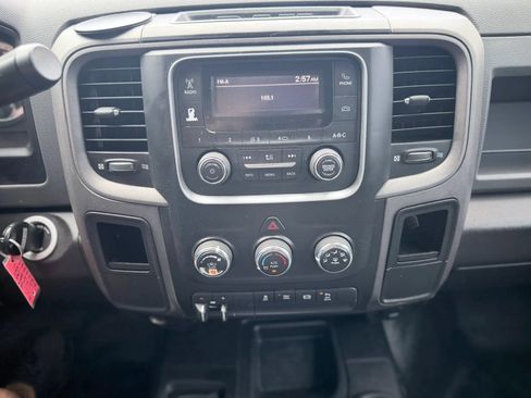 Used 2018 RAM 2500 Tradesman w/ Chrome Appearance Group AWD/4WD image 15