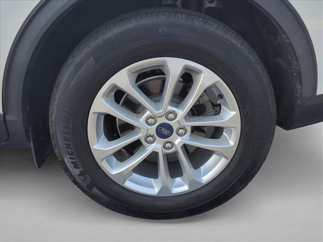 Used 2020 Ford Escape SE FWD image 11