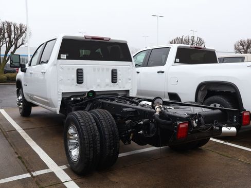 New 2026 Chevrolet Silverado 3500 LT w/ Convenience Package AWD/4WD image 4