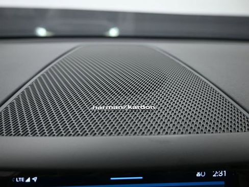 Used 2023 Volvo XC60 B5 Plus w/ Climate Package image 27