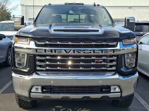 Used 2021 Chevrolet Silverado 2500 LTZ w/ LTZ Plus Package image 2