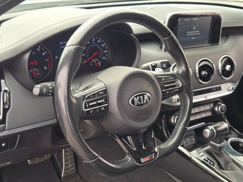 Used 2020 Kia Stinger GT-Line RWD image 17