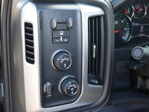 Used 2018 GMC Sierra 1500 SLE w/ SLE Value Package AWD/4WD image 16
