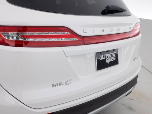 Used 2017 Lincoln MKC Reserve w/ Lincoln MKC Climate Package AWD/4WD image 16