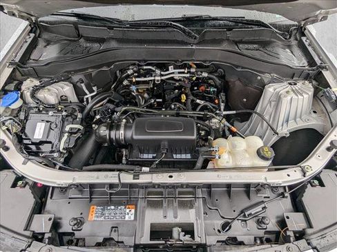 Used 2023 Ford Explorer XLT w/ Equipment Group 202A image 24