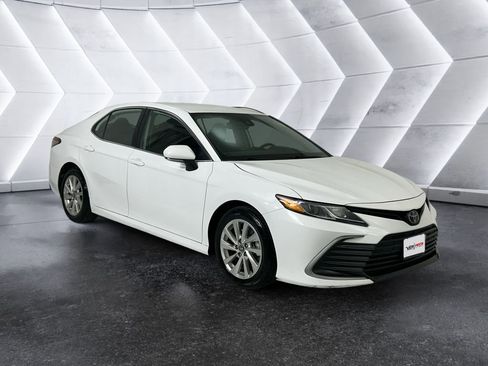 Used 2023 Toyota Camry LE w/ Convenience Package image 1