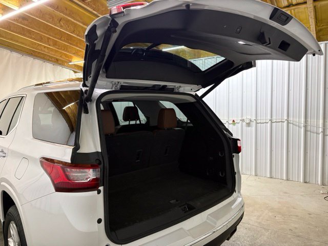 Used 2018 Chevrolet Traverse High Country AWD/4WD image 9