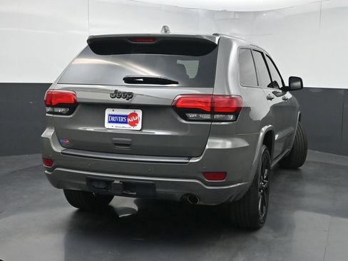 Used 2021 Jeep Grand Cherokee Laredo X RWD image 39