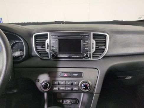 Used 2017 Kia Sportage LX AWD/4WD image 19