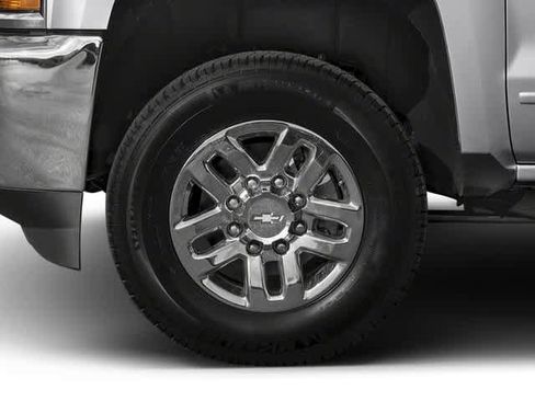 Used 2018 Chevrolet Silverado 2500 LT w/ LT Convenience Package AWD/4WD image 14