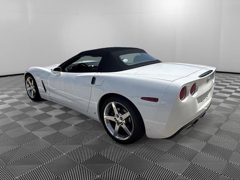Used 2006 Chevrolet Corvette Convertible w/ Preferred Equipment Group RWD image 3