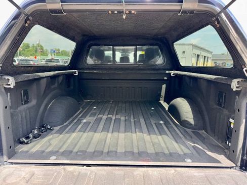Used 2023 Ford F250 Lariat w/ Sport Appearance Package AWD/4WD image 6