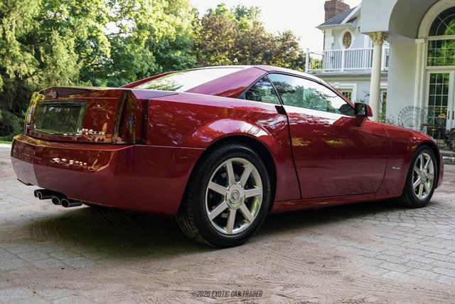 Used 2004 Cadillac XLR RWD image 18