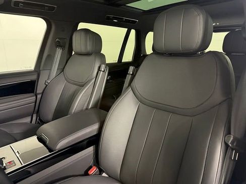 New 2025 Land Rover Range Rover Long Wheelbase SE AWD/4WD image 6