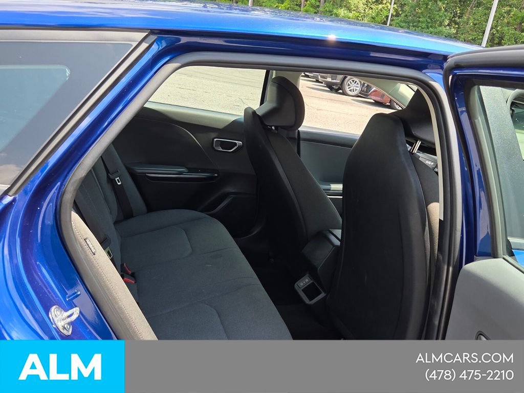 Used 2025 Kia K4 FWD image 15