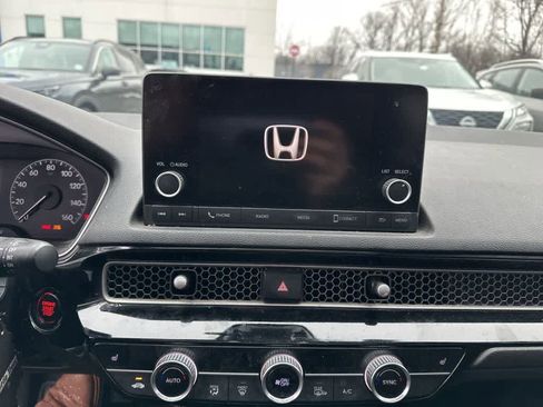 Used 2023 Honda Civic EX-L image 2