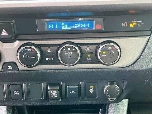 Used 2023 Toyota Tacoma TRD Off-Road AWD/4WD image 16