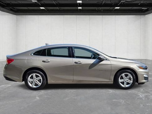 Used 2024 Chevrolet Malibu LT FWD image 6
