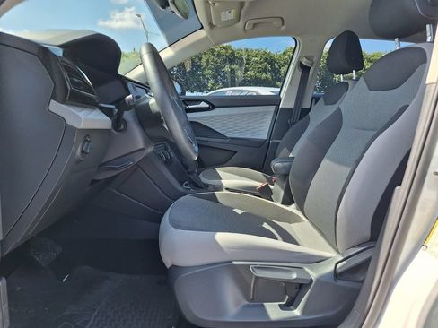 Used 2023 Volkswagen Taos S FWD image 11