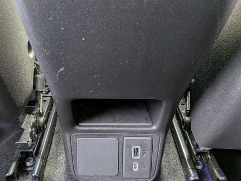 Used 2020 Buick Encore GX Preferred w/ Cold Weather Comfort Package AWD/4WD image 21