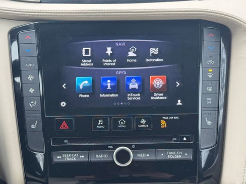 Used 2019 INFINITI QX50 Essential w/ Premium Heat Package image 10