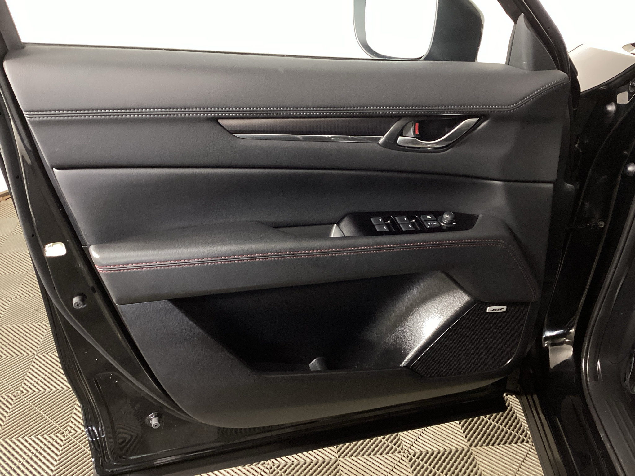 Used 2025 MAZDA CX-5 Carbon Edition AWD/4WD image 17