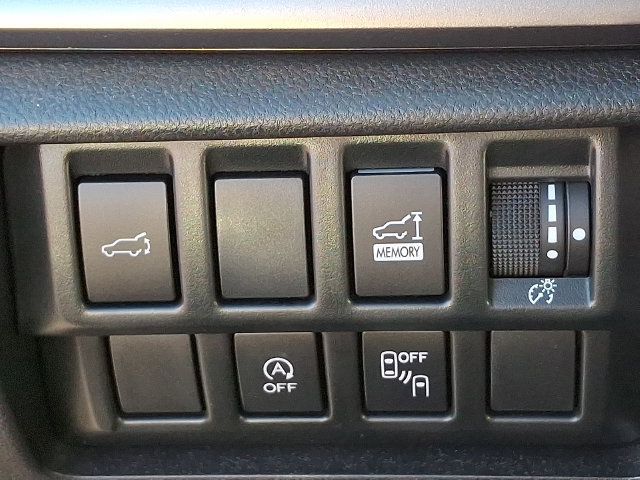 Used 2020 Subaru Forester Premium AWD/4WD image 23