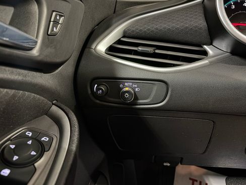 Used 2024 Chevrolet Malibu LT FWD image 20