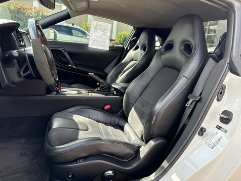 Used 2013 Nissan GT-R Premium AWD/4WD image 15