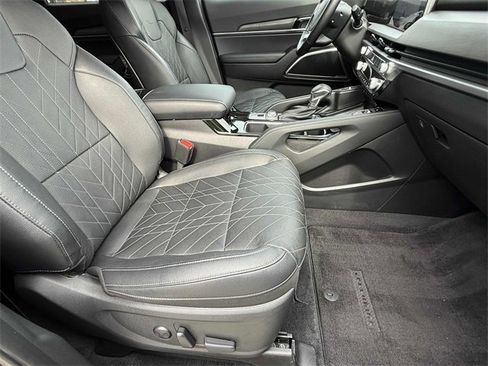 Used 2023 Kia Telluride EX X-Line image 19