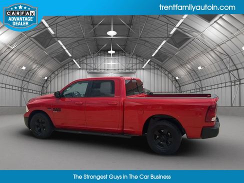 Used 2019 RAM 1500 Classic SLT image 8